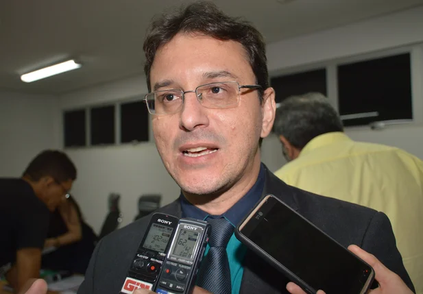 Procurador garante que município não concederá mais nenhum reajuste salarial em 2018