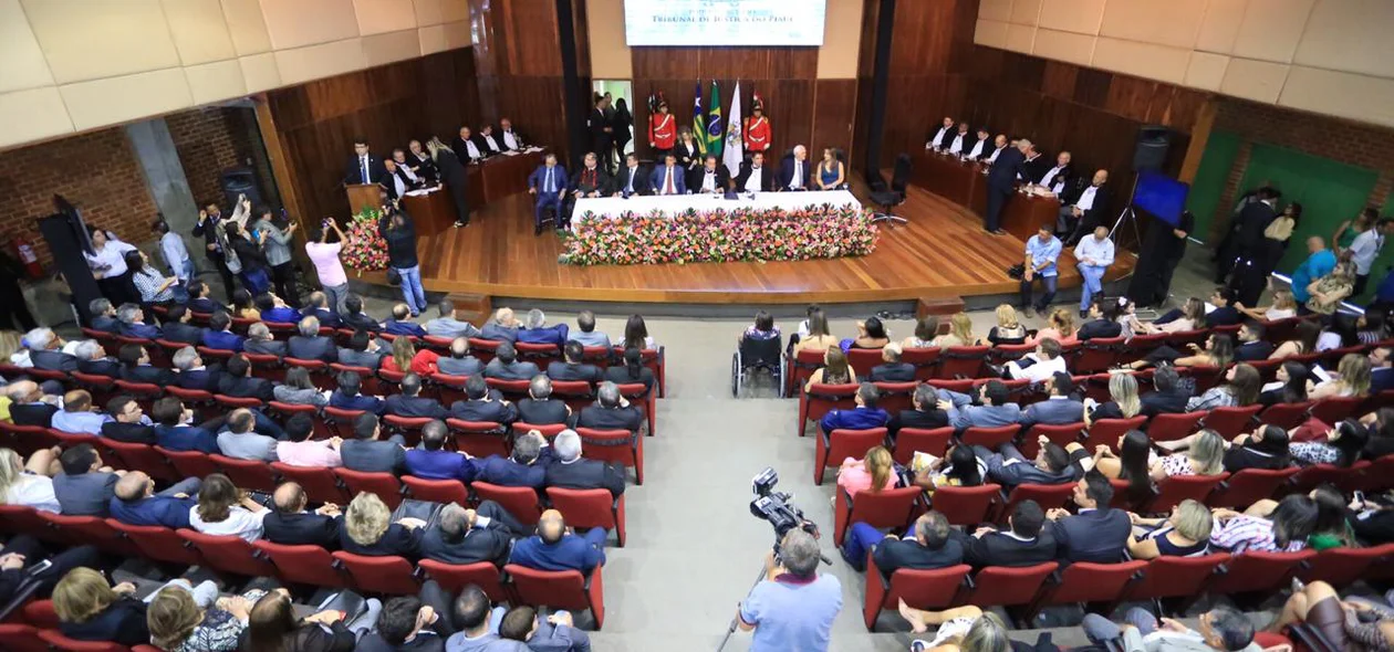 A solenidade aconteceu no auditório do TJ