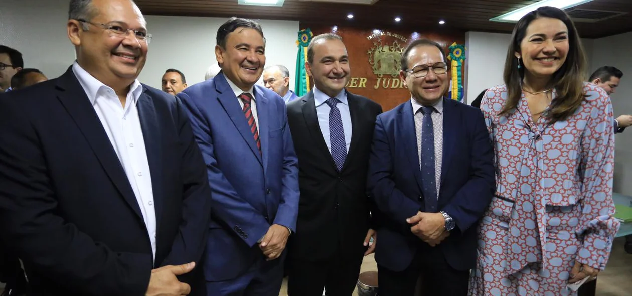 Erivan Lopes toma posse como presidente do TJ