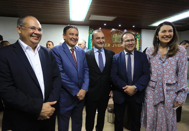 Erivan Lopes toma posse como presidente do TJ
