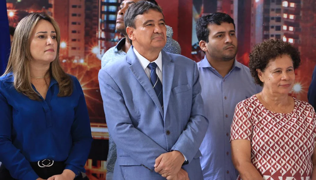 Wellington Dias durante a viagem inaugural do VLT