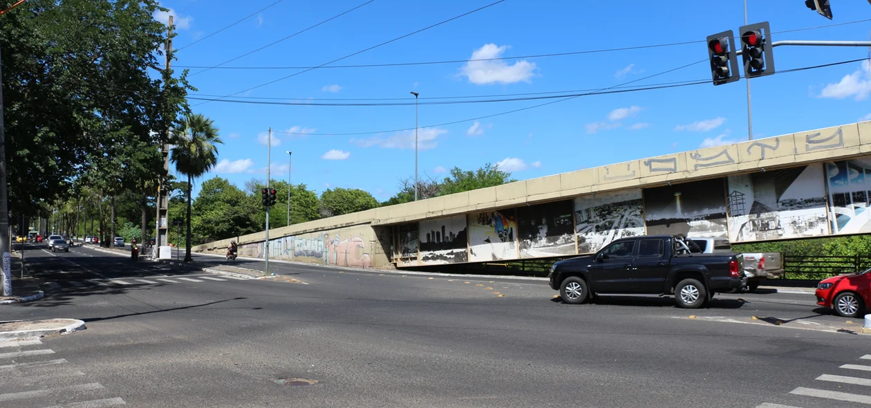 Cruzamento da Avenida Maranhão com Avenida José dos Santos e Silva