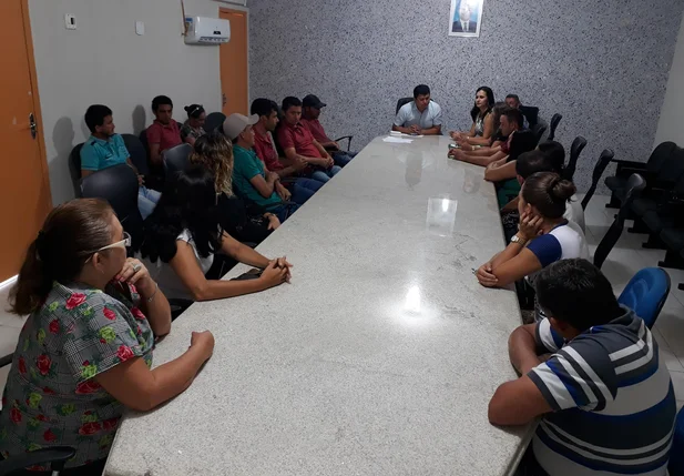 Reunião da Prefeitura de Cocal com agricultores