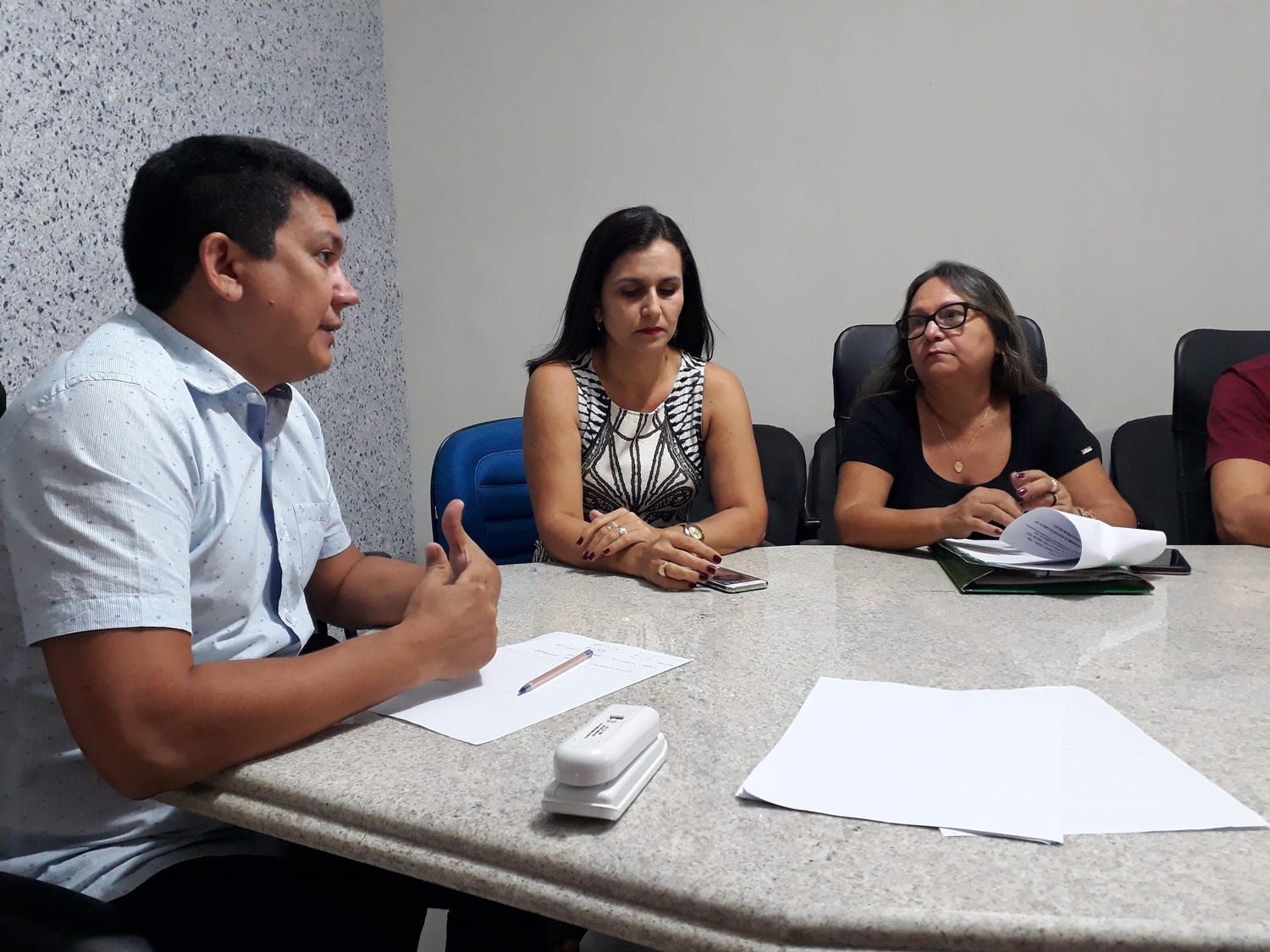 Reunião do prefeito Rubens Pereira com agricultores em Cocal