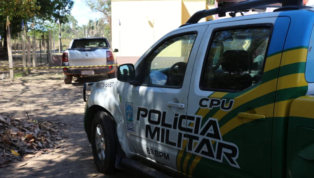 Polícia Militar no local