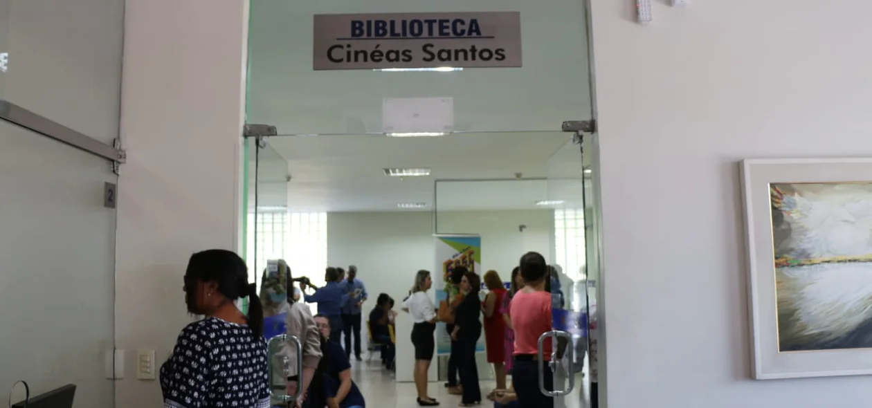 Biblioteca Cineias Santos, no Sesc da Avenida Maranhão