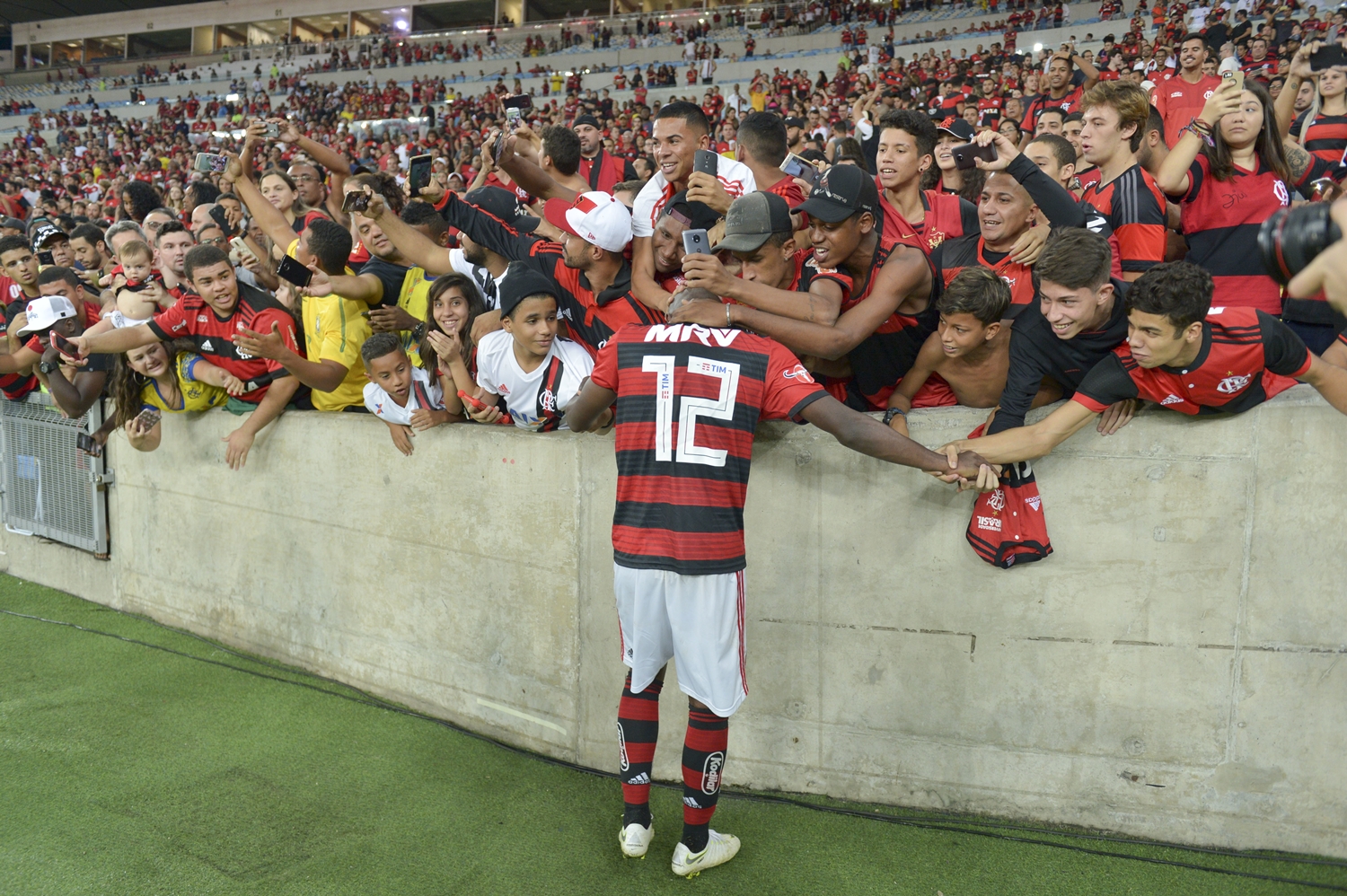 Vitória do Flamengo sobre o Paraná