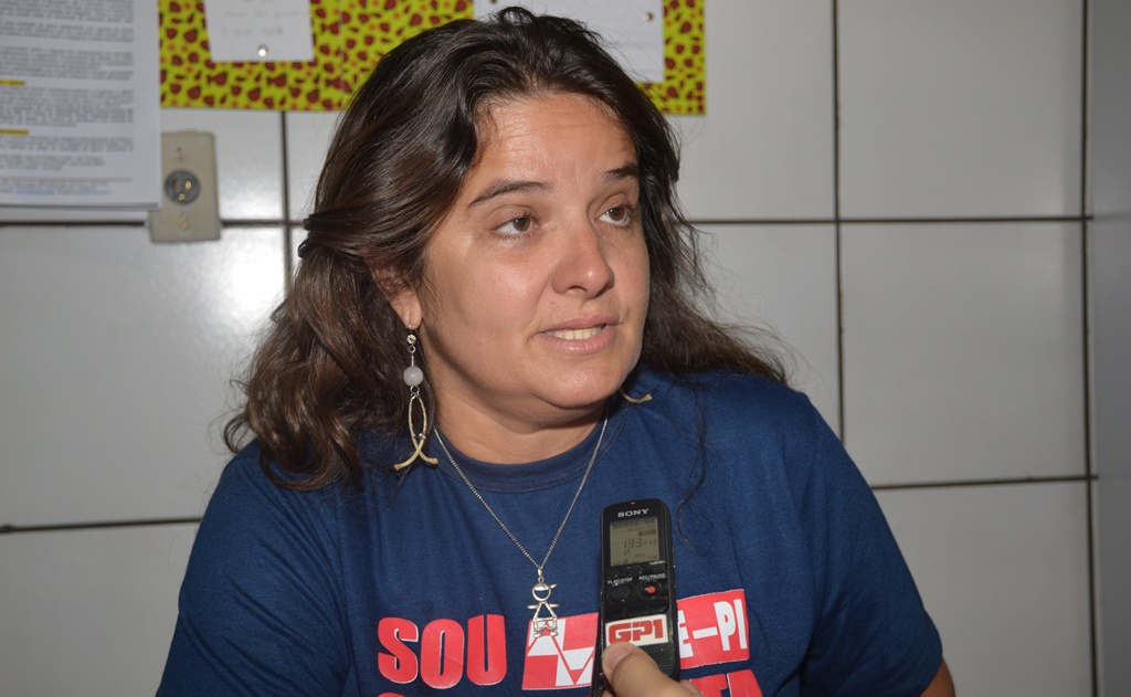 Gisele Dantas, presidente do Sinte regional de Picos