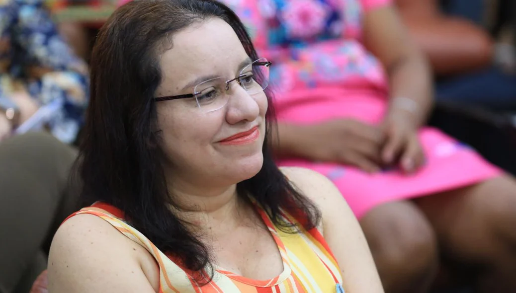 Vice-reitora da Uespi Bárbara Melo