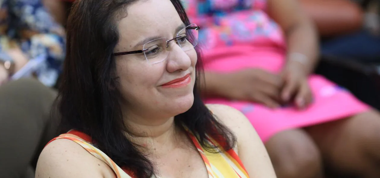 Vice-reitora da Uespi Bárbara Melo