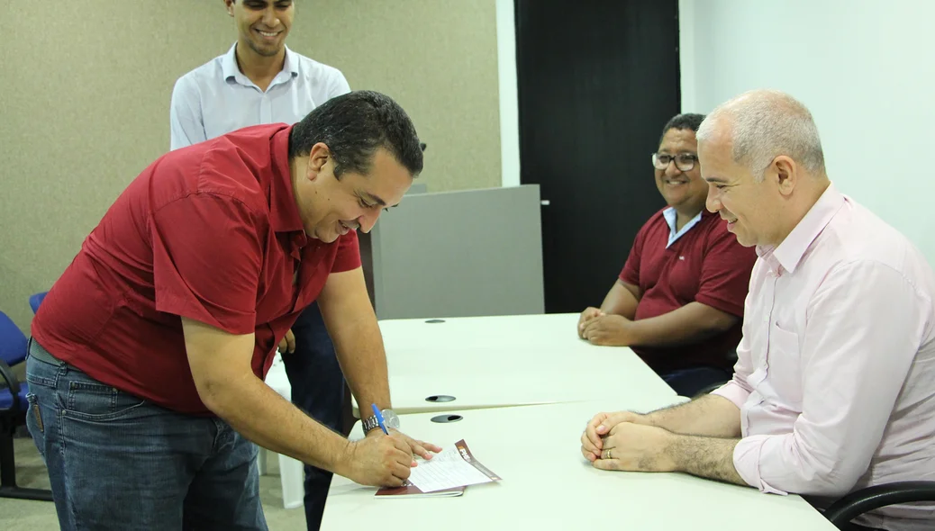 O encontro aconteceu no Plenarinho da Câmara na tarde desta quinta