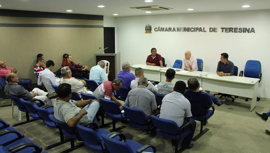 O encontro aconteceu no Plenarinho da Câmara