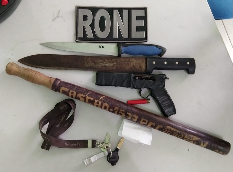 Material apreendido pela Polícia Militar