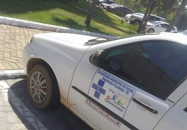 Veículo da prefeitura de Sigefredo Pacheco