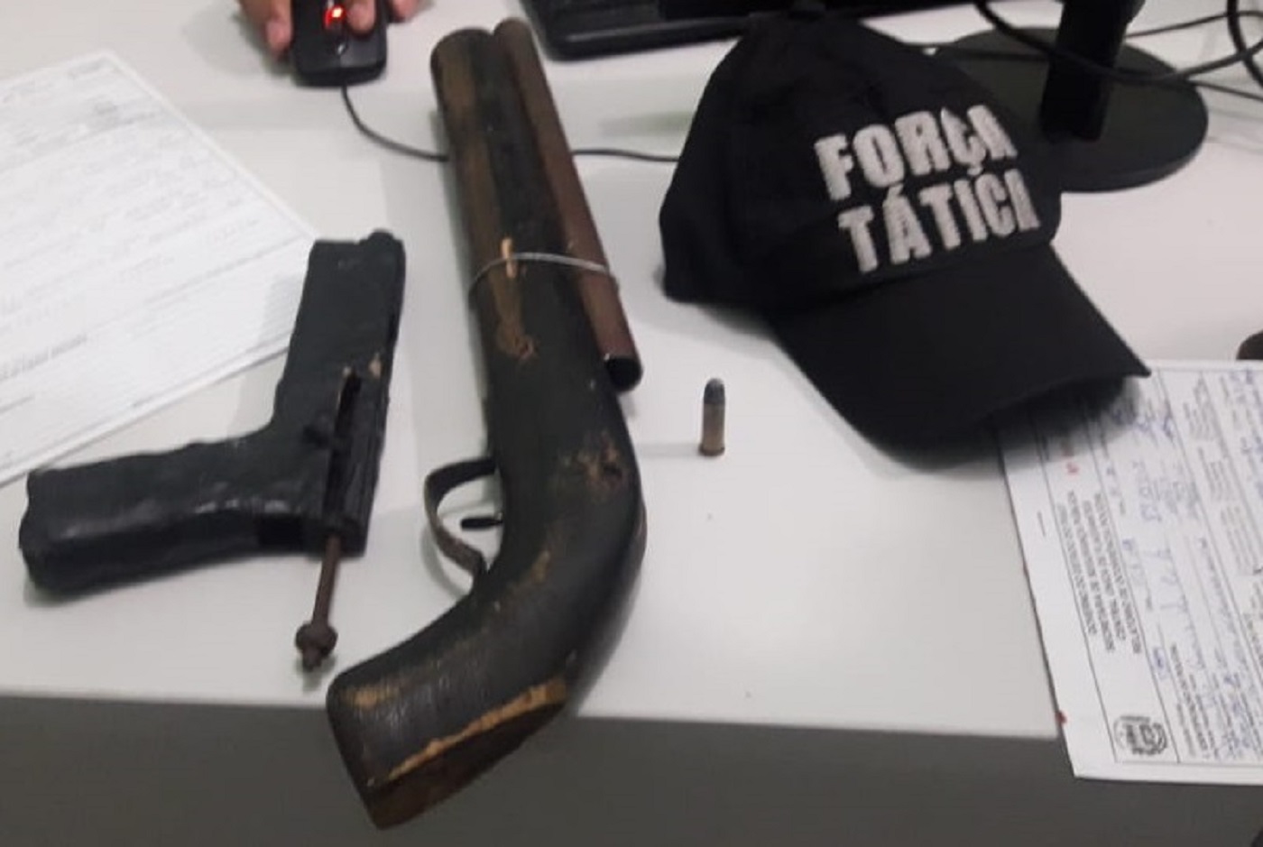 Armas de fabricação caseira apreendidas pela PM