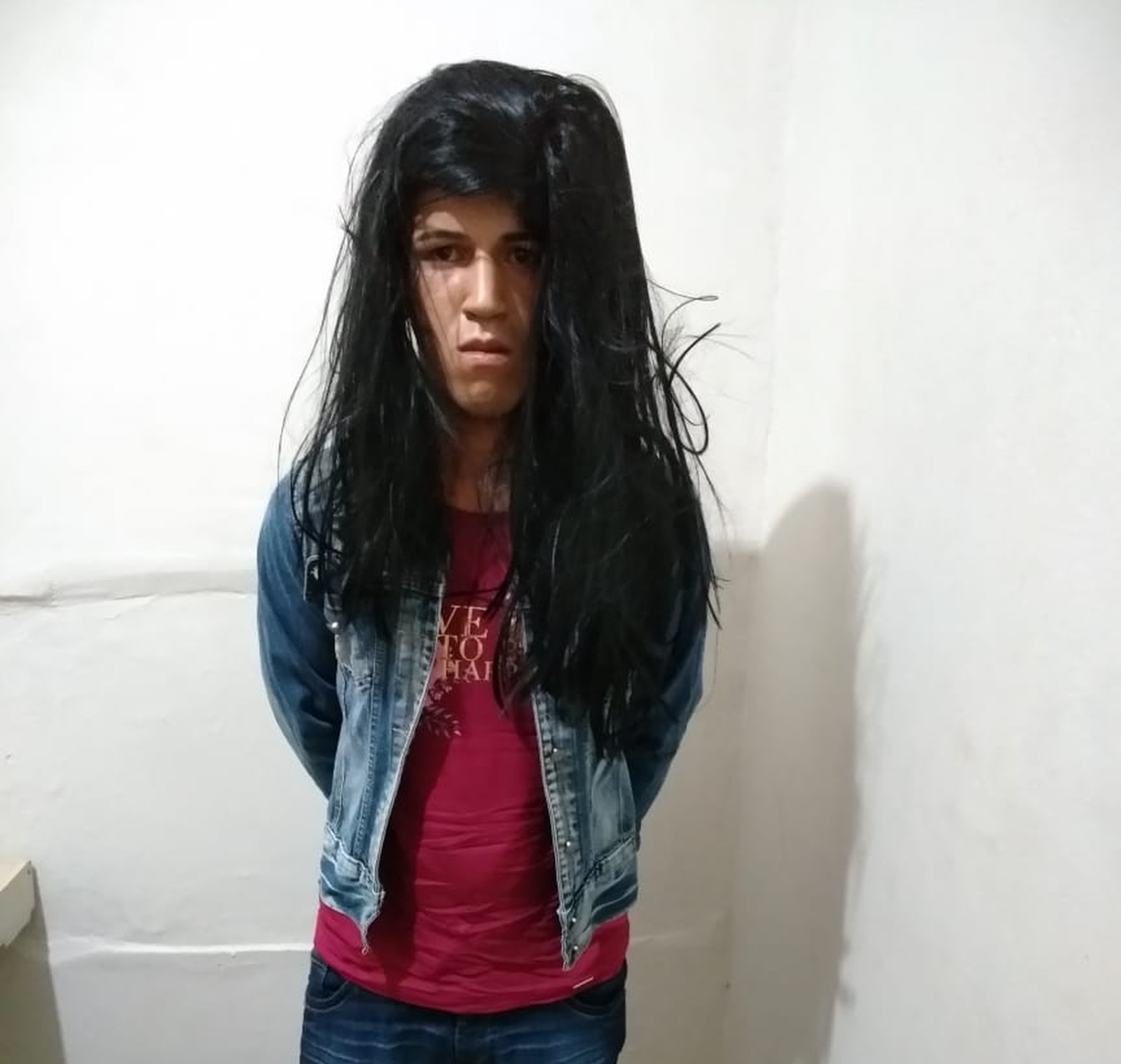 Homem tentar fugir da prisão vestido de mulher no Recife
