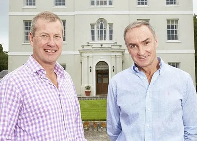 Lorde Ivar Mountbatten e James Coyle.