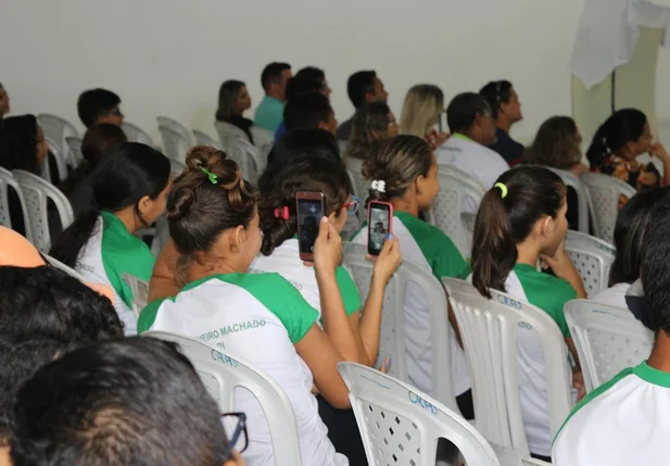 Alunos participam da caravana