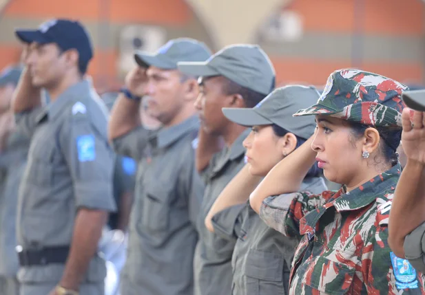 Solenidade de formatura de cabos da Polícia Militar do Piauí