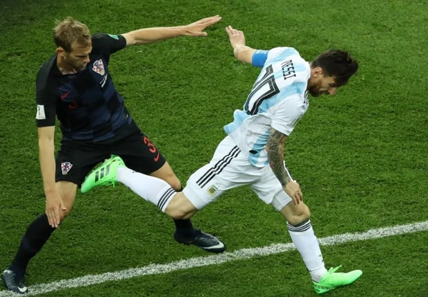Messi quase não aparece na partida da Argentina contra a Croácia pelo grupo D