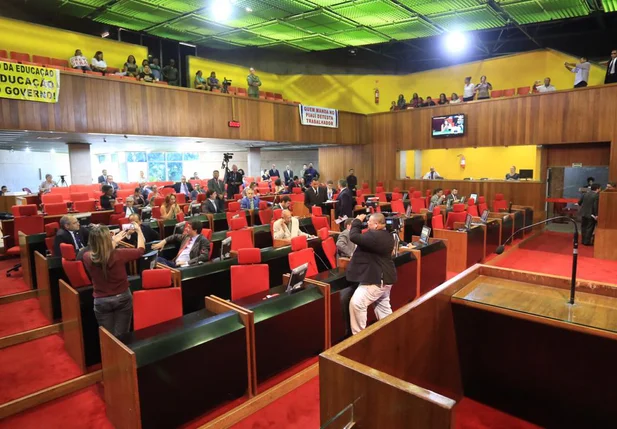 Votação gera confusão na Assembleia Legislativa do Piauí