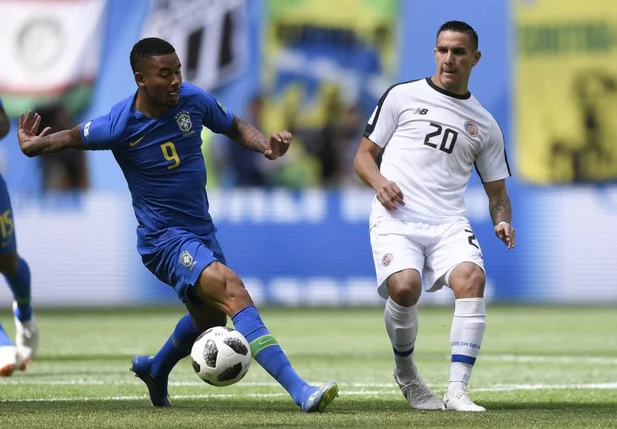 Partida entre Brasil e Costa Rica pelo grupo E da Copa do Mundo