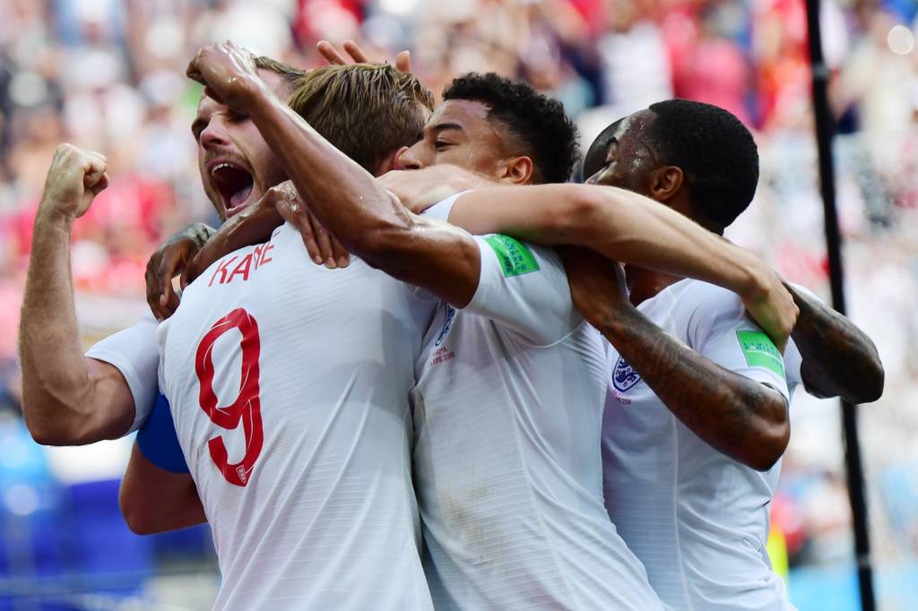 Inglaterra goleia o Panamá e garante vaga nas oitavas