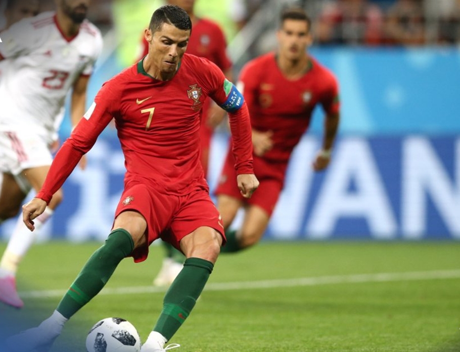 Cristiano Ronaldo em jogo contra o Irã