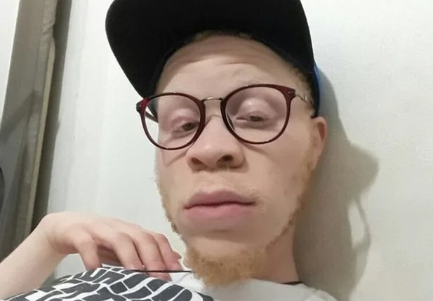 Rapper inglês Kenny Vulcan