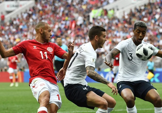Partida entre Dinamarca e Inglaterra pela Copa do Mundo 2018