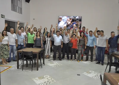 Médicos vão paralisar atendimentos com indicativo de greve em Teresina