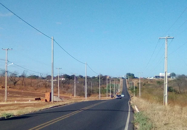 Prefeitura de Picos realiza a expansão da rede de iluminação pública