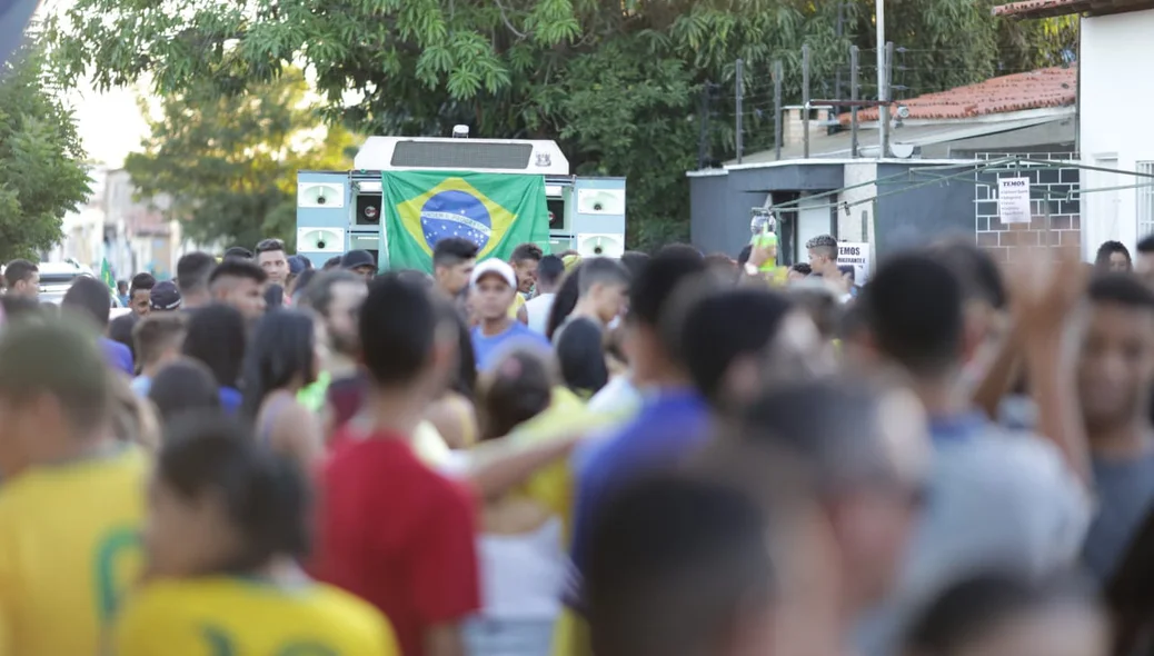 Teresinenses lotaram a Rua da Copa