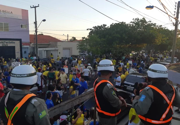 150 agentes de segurança estiveram no bairro Saci