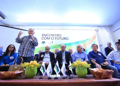 João Henrique em discurso