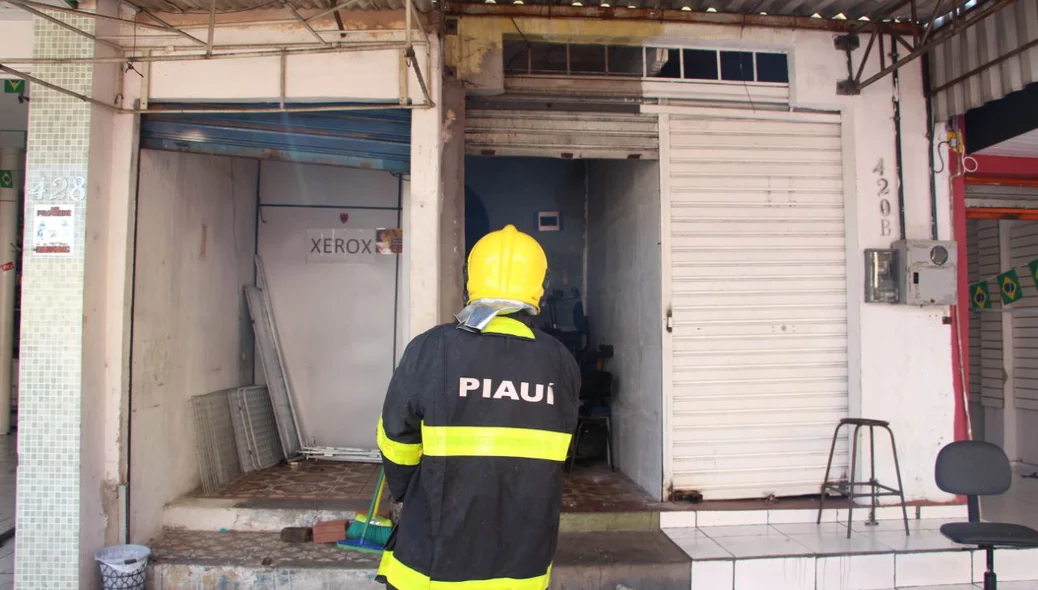 O Corpo de Bombeiros foi acionado