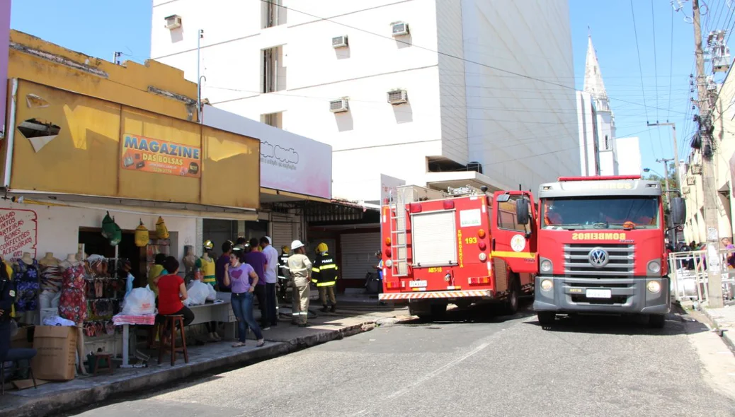 Os estabelecimentos ficam na rua Rui Barbosa