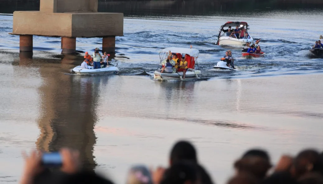 Procissão fluvial