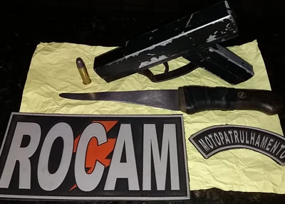 Arma de fogo e a faca