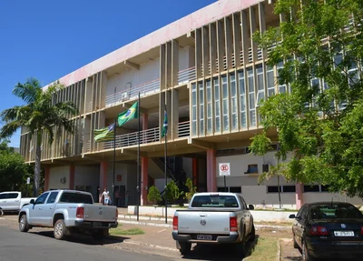 Demissões atingirão secretarias que funcionam na sede da Prefeitura de Picos