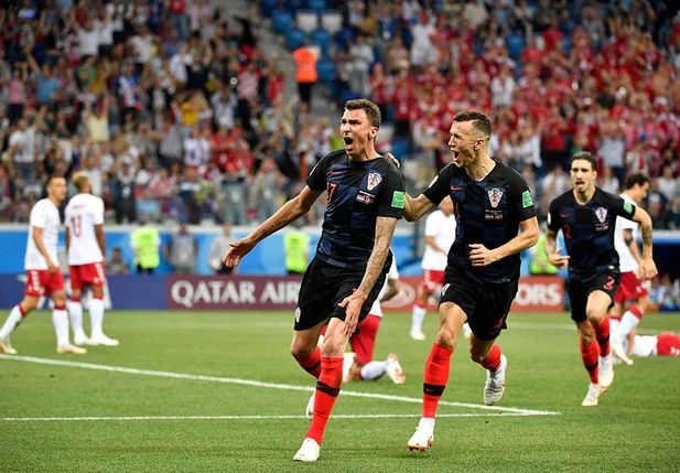 Croácia vence Dinamarca e avança às quartas de final