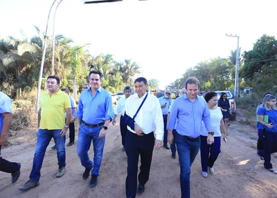Ciro Nogueira e Wellington Dias na visita a obra da PI-112