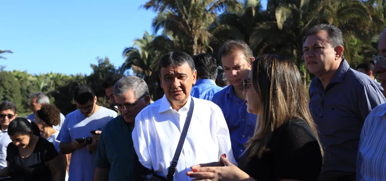 Wellington Dias em visita a PI-112