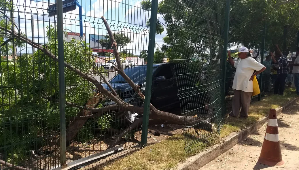 A proprietária do veículo havia deixado o carro em um estacionamento da capital