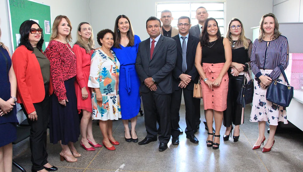 Autoridades no departamento em Teresina 