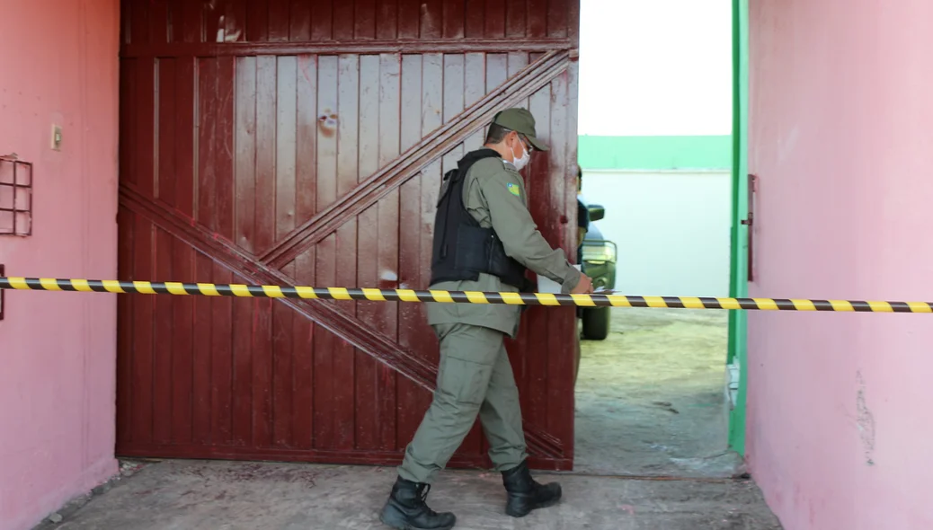 Entrada do motel onde o proprietário foi encontrado morto
