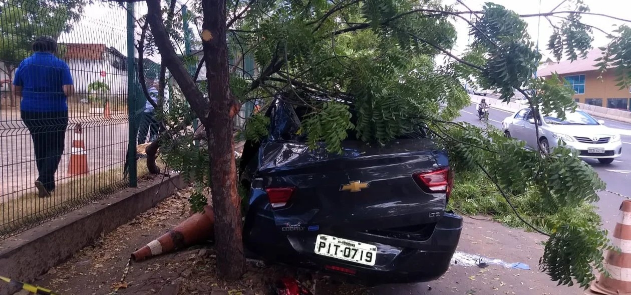 O homem furtou o veículo de um estacionamento