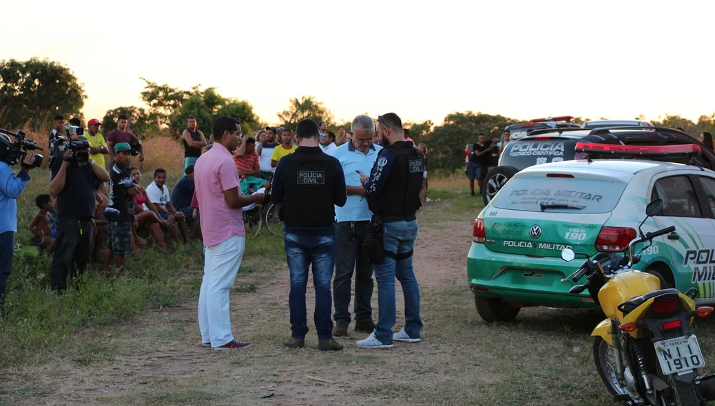 Polícia Civil no local onde proprietário de motel foi encontrado morto  