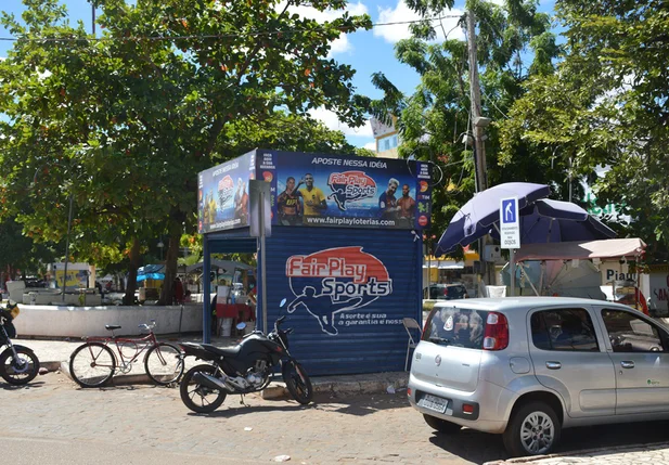Trailers não podem funcionar mais na praça Félix Pacheco