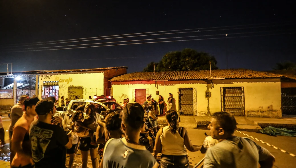 Populares no local do acidente